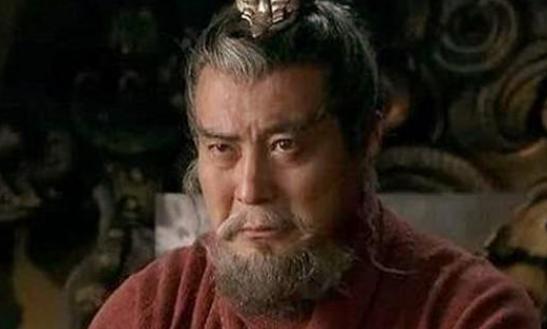 荀彧能容忍曹操挟天子，为什么不能容忍他称帝