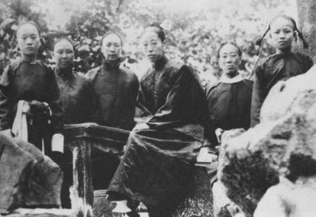 隆裕太后是个怎么样的人