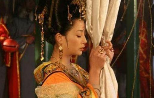 杨贵妃给安禄山洗澡是怎么回事