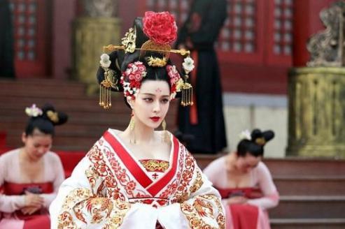 武则天进宫后的地位怎么样