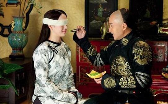 皇太极在位时,为什么娶敌军女子为后妃