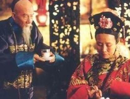 李鸿章手握大权为什么不支持光绪帝 而是让慈禧当道呢