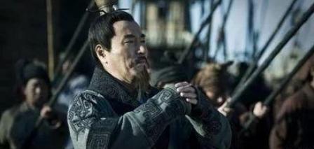 刘邦多次想杀萧何,萧何是怎么躲过的