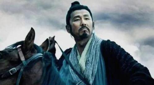 刘邦多次想杀萧何,萧何是怎么躲过的