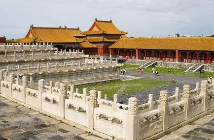 故宫之中为什么没有种树呢 主要的原因是出于什么方面