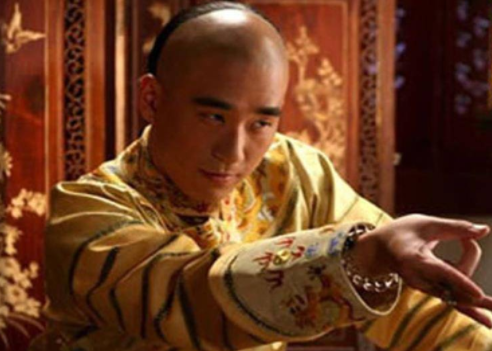 永珹长大后为什么被乾隆送给大臣当儿子?</span>