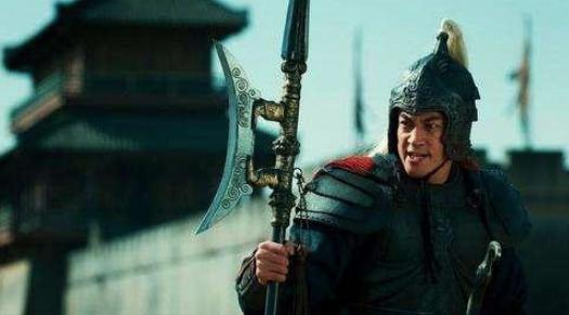 三国中吕布活着的时候,关羽为什么不“狂”