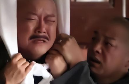和珅当初权力滔天的 和珅为什么被赐死也不造反</span>