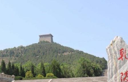 古代皇帝和皇后是如何下葬的 一方先死要等到另一方才下葬吗</span>