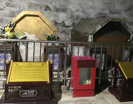 古代皇帝和皇后是如何下葬的 一方先死要等到另一方才下葬吗</span>