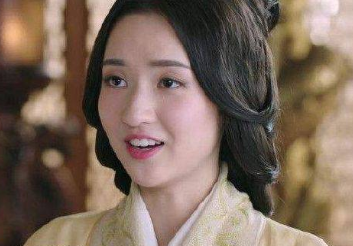 曹操为什么要把女儿嫁给汉献帝?他是如何考虑的?</span>