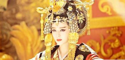 在男尊女卑的的时代,武则天如何掌握实权登上皇位的?历史上为何只有武则天能当上皇帝呢?