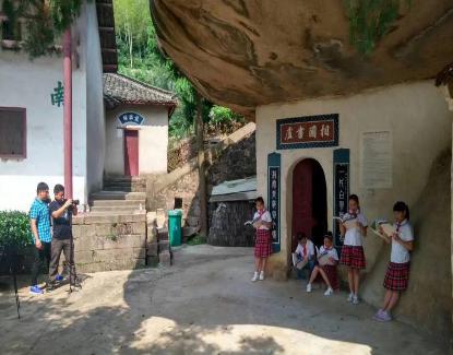 明朝何如宠的故事 民间是怎么流传着他的轶事及传说的