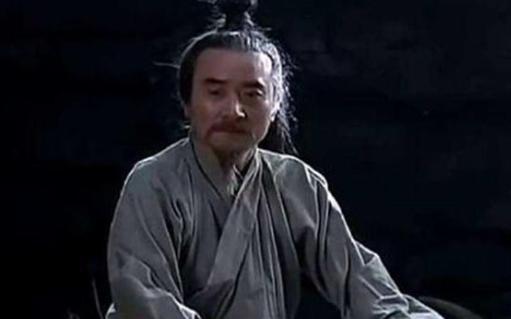 诸葛亮劝谏刘备称帝,当时反对的三个人最后结局如何