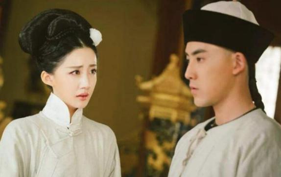 皇太极逼多尔衮生母自尽,他为什么不阻拦