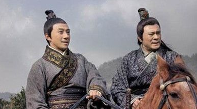 历史上曹操为什么要立曹丕为接班人？</span>
                      