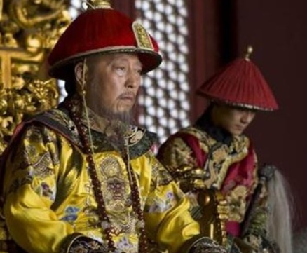 乾隆皇帝为什么轻易禅位 乾隆就不担心被嘉庆干掉吗</span>