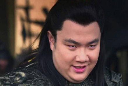 秦武王被压伤后,为什么拒绝扁鹊的治疗?</span>