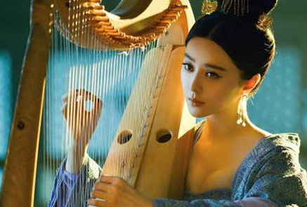 杨贵妃提出为安禄山洗澡,唐玄宗为什么不阻止呢?</span>