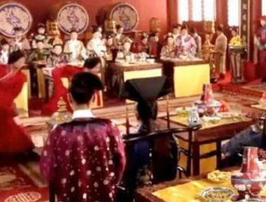 在古代火锅最早出现在何时？各朝各代是如何发展的？</span>
                      