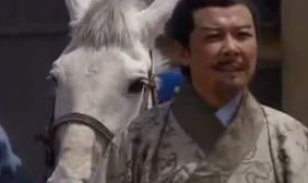历史上袁绍为什么会愿意放刘备走？</span>
                      