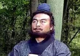 历史上张飞为什么睁开眼睛睡觉？ 是身体有病吗？</span>
                      