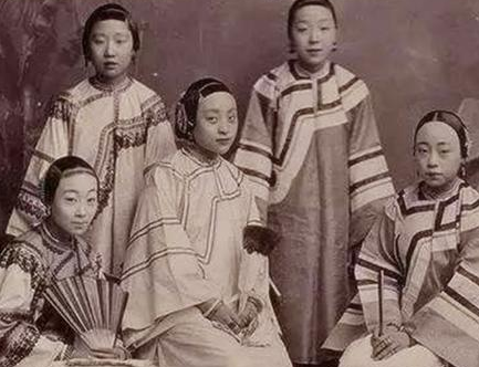 古代女子大多数都宅在家里 她们为什么不愿意出门</span>