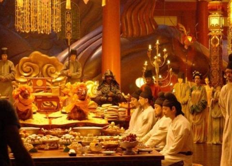 唐朝时期扬州百姓的生活过得怎么样?当时的饮食有哪些特点?</span>