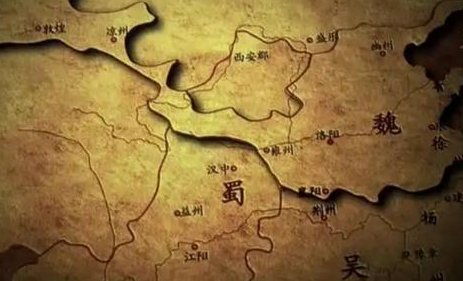 东汉末年分明有四个国家 罗贯中为什么只写了其中三个</span>