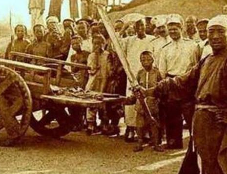 古代囚犯就要被砍头的时候 古人为什么将人五花大绑</span>