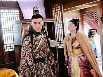 梃击案的具体过程是怎样的？结果如何？</span>
                      