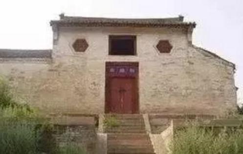 山西一个村庄,地下45万具白骨,两个皇帝来此建庙