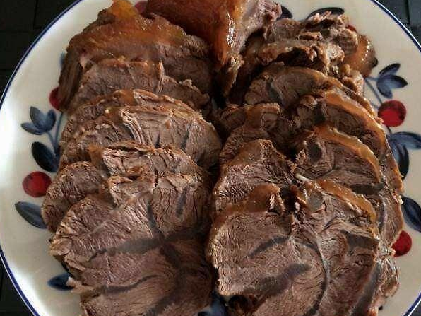 古代大侠吃饭，牛肉和酒是标配吗