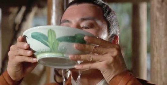 古代大侠吃饭，牛肉和酒是标配吗