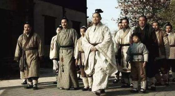 解析：春秋时期的宴席之道，卫国大夫的服饰之道