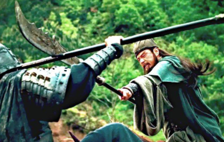 三国很多武将，为何唯独关羽被后人所敬仰呢