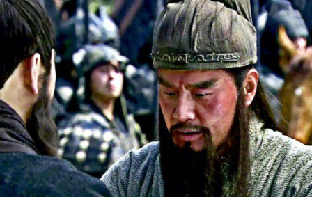 三国很多武将，为何唯独关羽被后人所敬仰呢