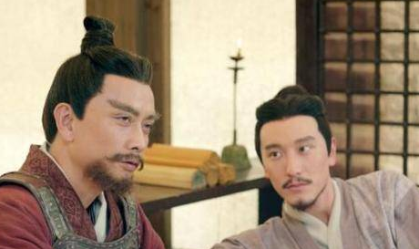 诸葛亮和郭嘉都是谋士 两人谁才会是三国第一谋士