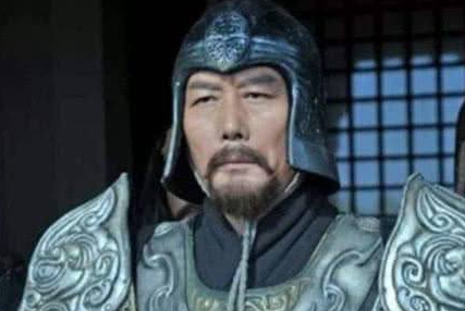 公孙瓒的势力很强,为何最后却一事无成呢