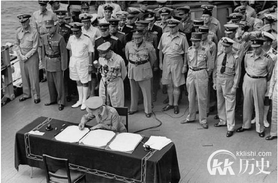 日本的投降书是在哪儿签署的 谁在日本投降书上签了字