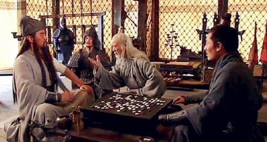 诸葛亮斩马谡的原因是什么