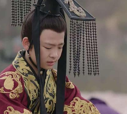 三国时期的曹魏皇帝一共有几个人 他们之间的关系是什么样的