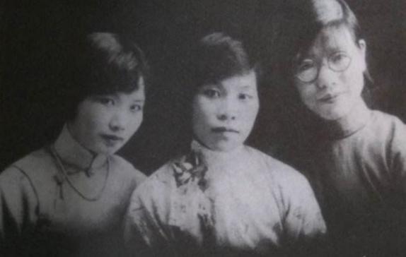 她是与林徽因齐名的才女庐隐，最后为省钱难产而死