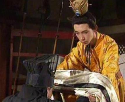 曹操明明知道汉献帝迟早要完蛋 为何还将自己的女儿嫁给他呢