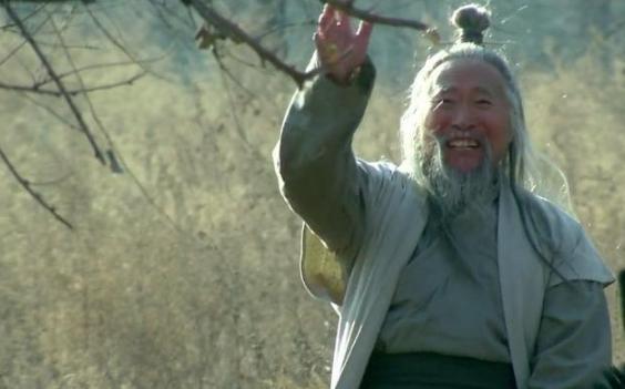 杀吕伯奢算什么!曹操算计起来,自己叔叔都不认!