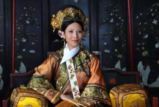 纯元临终时痛苦地说了个暗语，可惜雍正多年后才明白