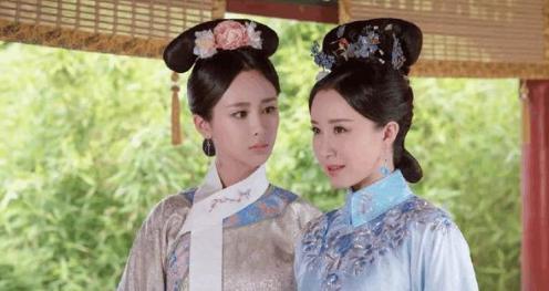 她本是宫女，为康熙生育一子二女，死后才成为皇贵妃