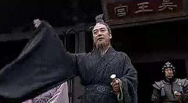 刘邦预言刘濞会反！孙子刘启杀死吴王太子点燃导火索！