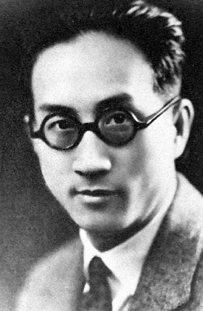 少数民族文学史编写的首倡者：何其芳