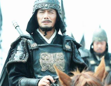 三国时期张辽多次投降他人 张辽最后为何还能混到将军